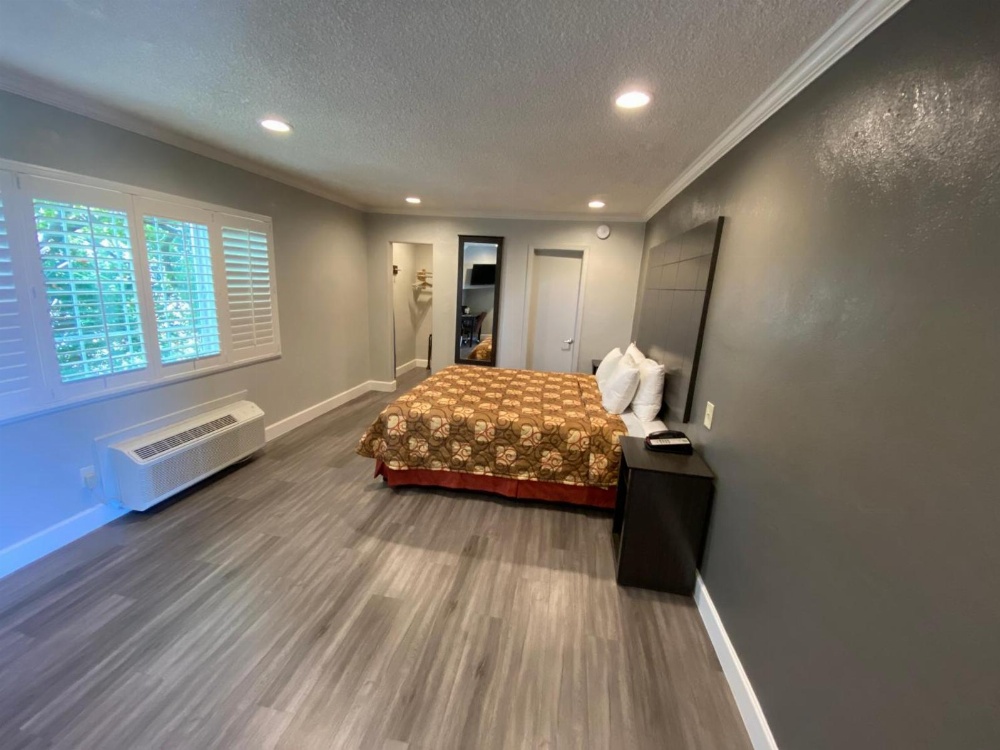 Budget Inn Of Hayward Main image